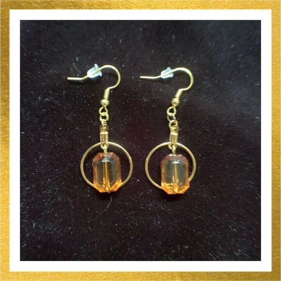 3/$20 Hand Crafted BEADED Dangle CIRCLE Gold EARRINGS - Picture 1 of 1